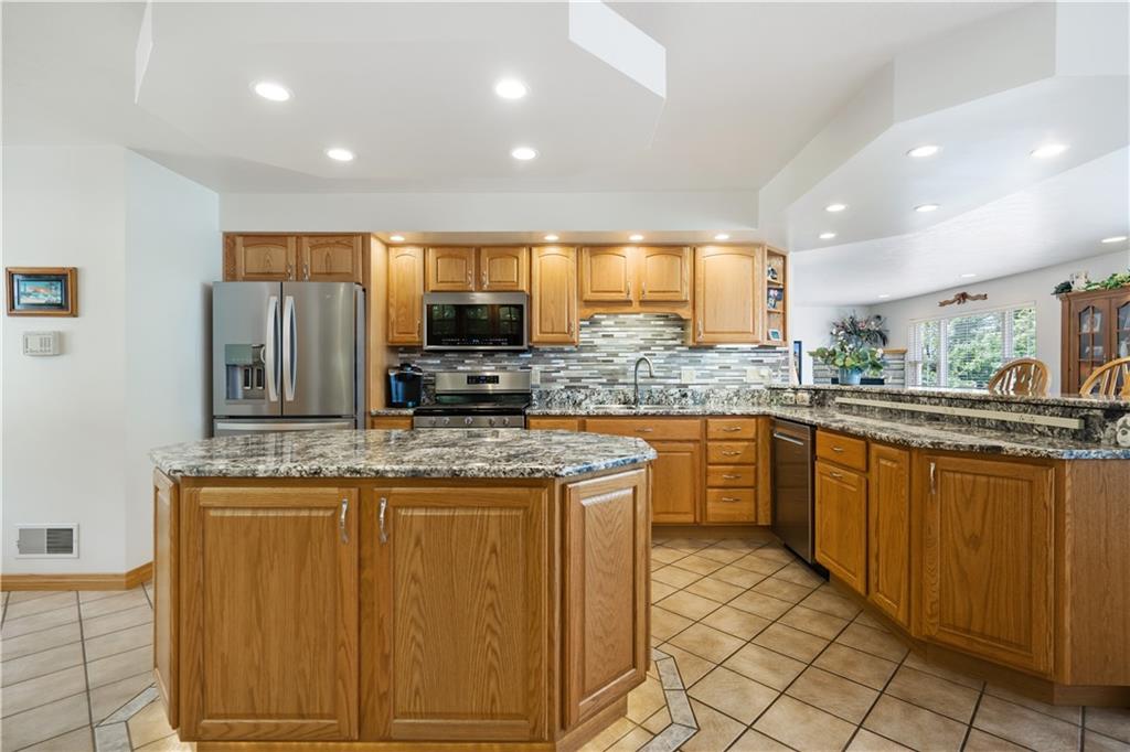 4128 Beehner Road Pittsburgh, PA 15217 - Photo 6 of 25 Gallery Image 6