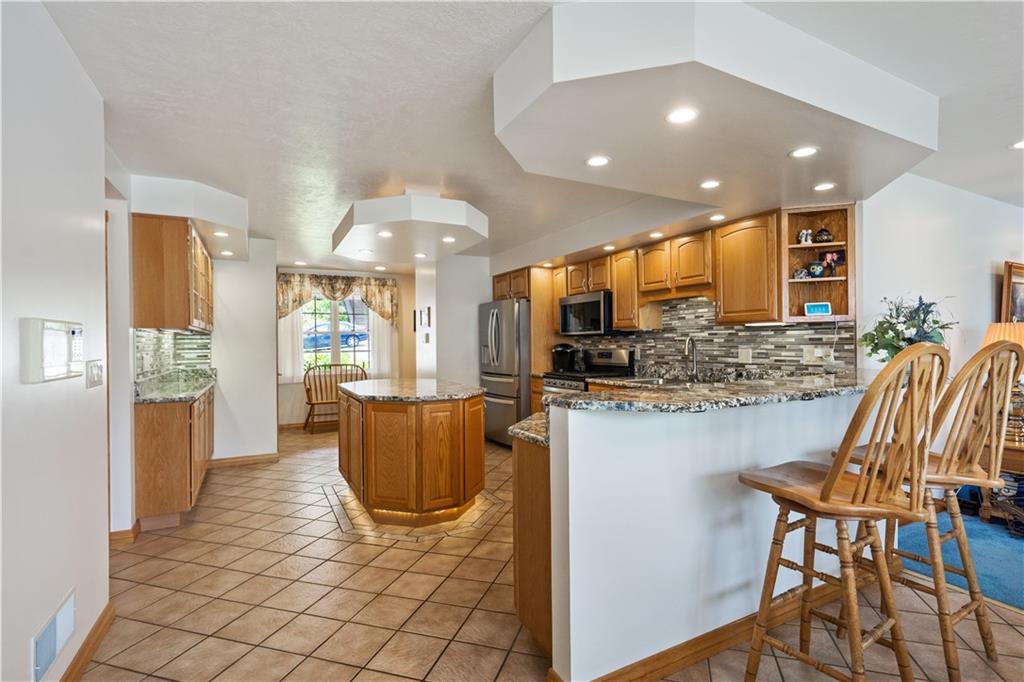 4128 Beehner Road Pittsburgh, PA 15217 - Photo 9 of 25 Gallery Image 9