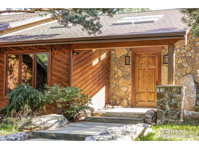 $1,945,000 | 2848 South Lakeridge Trail, Boulder, CO 80302