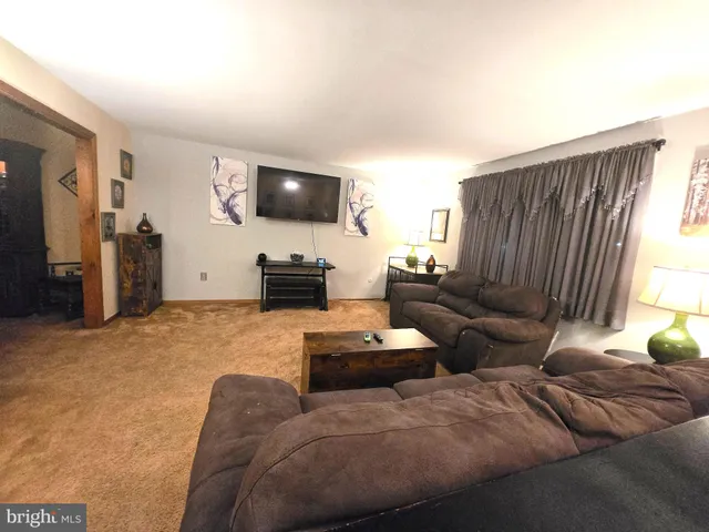 $390,000 | 33 Mulberry Street, Upper Chichester, PA 19061