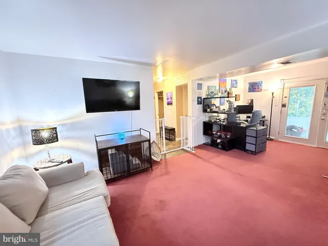 $390,000 | 33 Mulberry Street, Upper Chichester, PA 19061