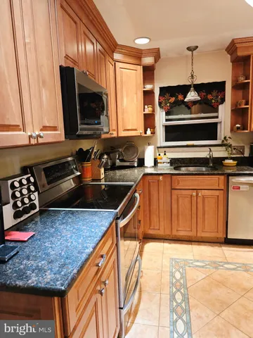 $390,000 | 33 Mulberry Street, Upper Chichester, PA 19061