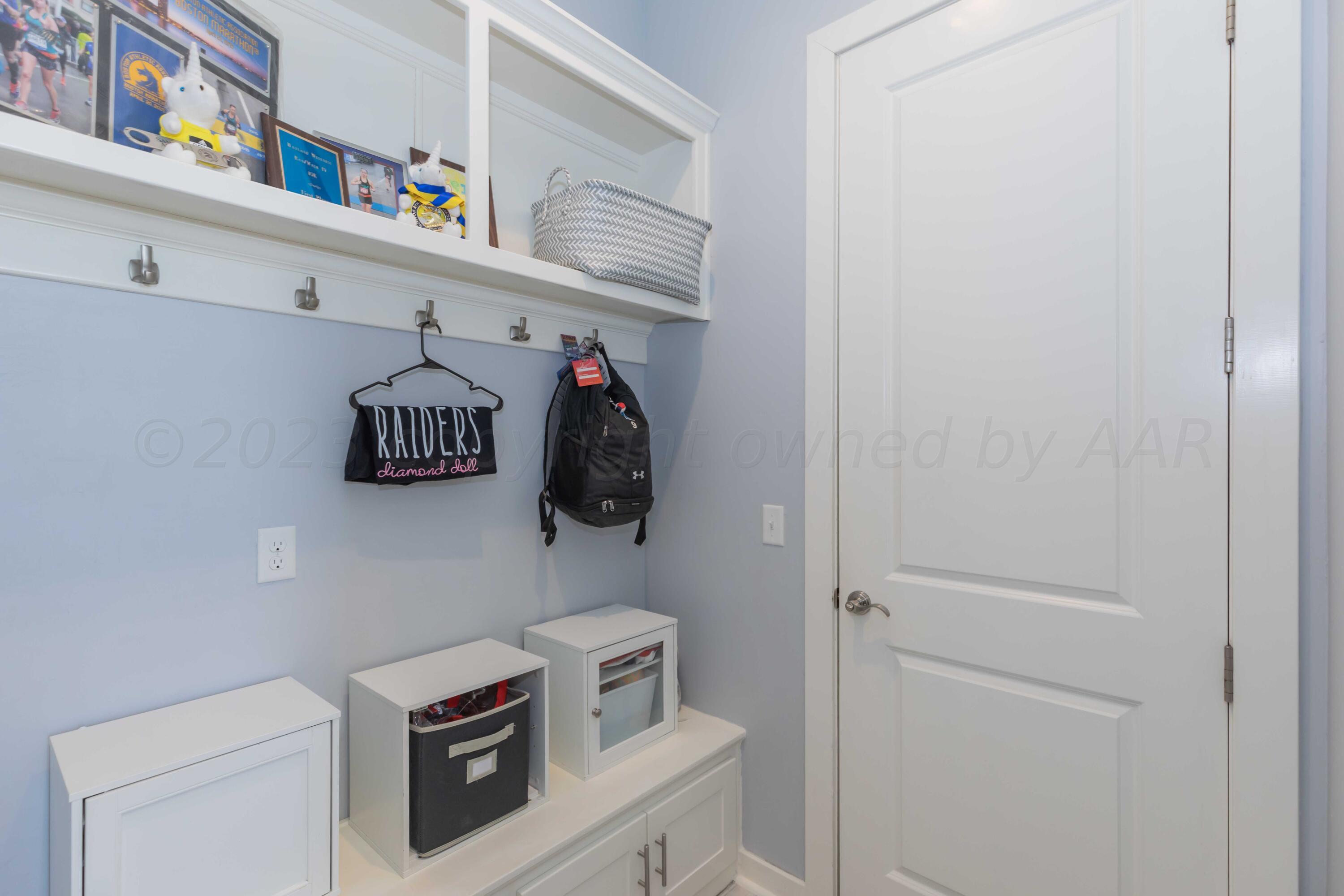 14800 Canyon Pass Road Amarillo, TX 79118 - Photo 49 of 106 MUD ROOM