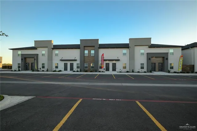 a view of multiple house