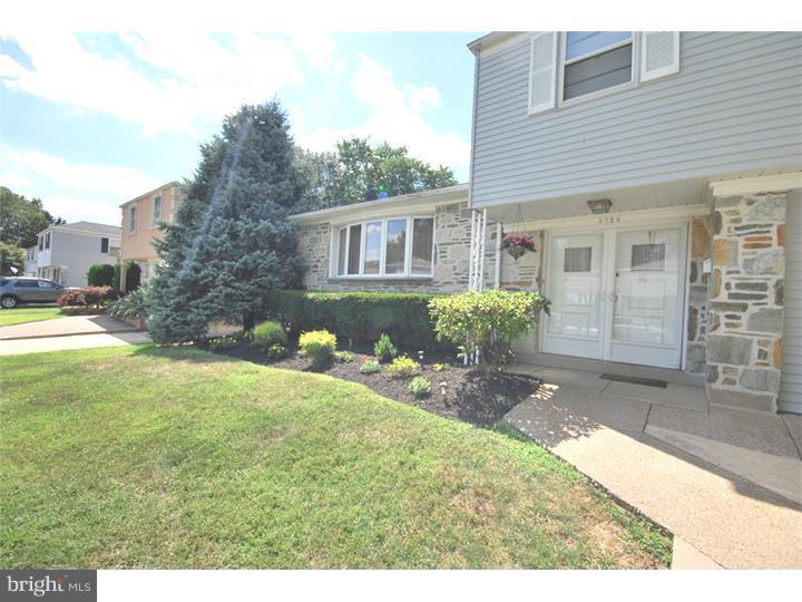 9726 Beacon Road Philadelphia, PA 19115 - Photo 2 of 24
