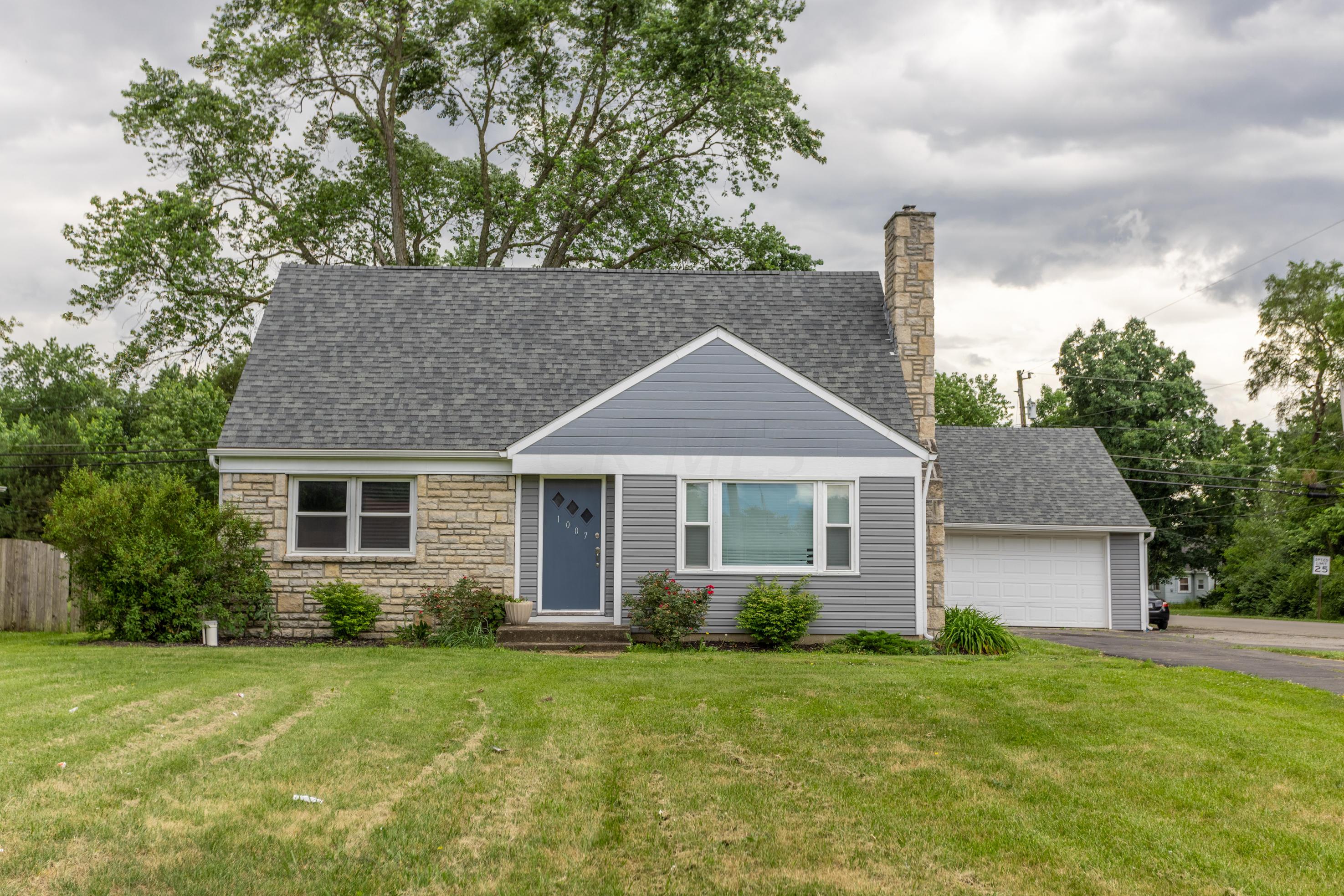 1007 Williams Road Columbus, OH 43207 - Photo 1 of 37 Gallery Image 1