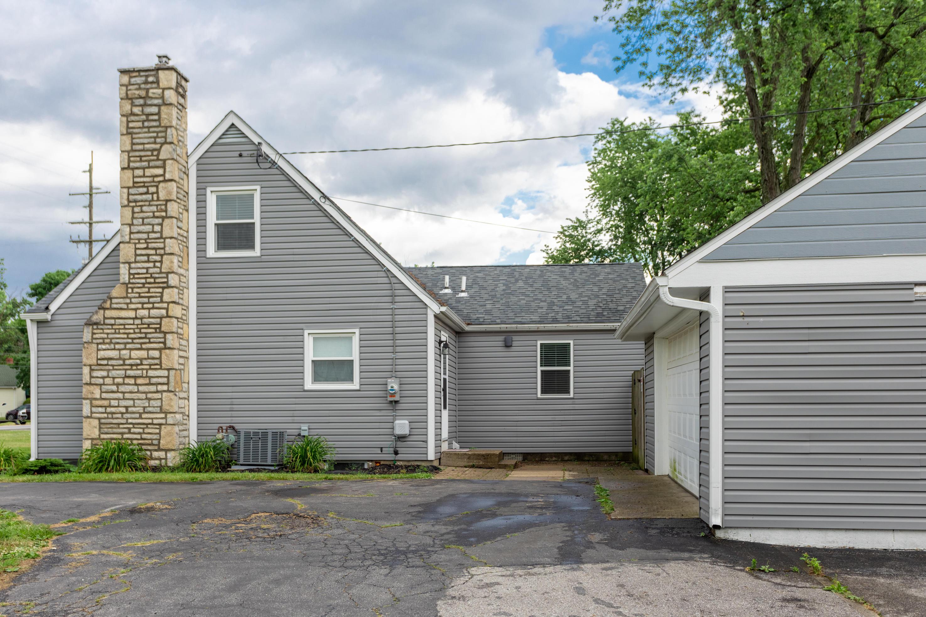 1007 Williams Road Columbus, OH 43207 - Photo 5 of 37 Gallery Image 5