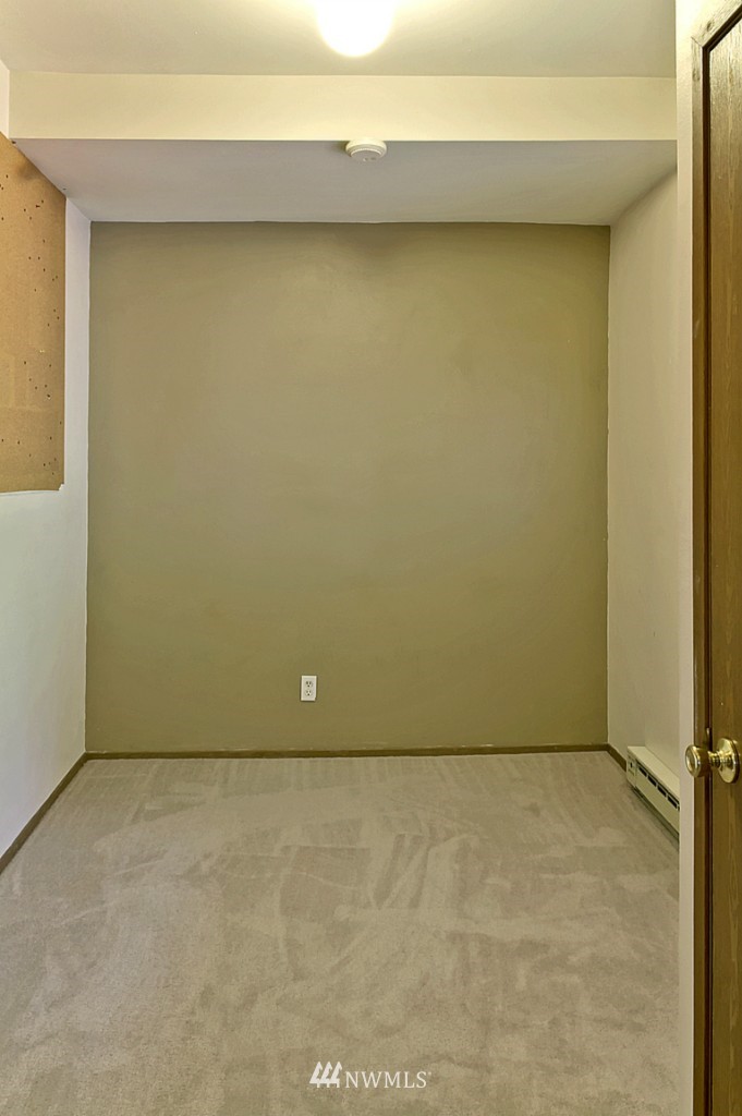9026 34th Avenue Southwest Seattle, WA 98126 - Photo 14 of 21