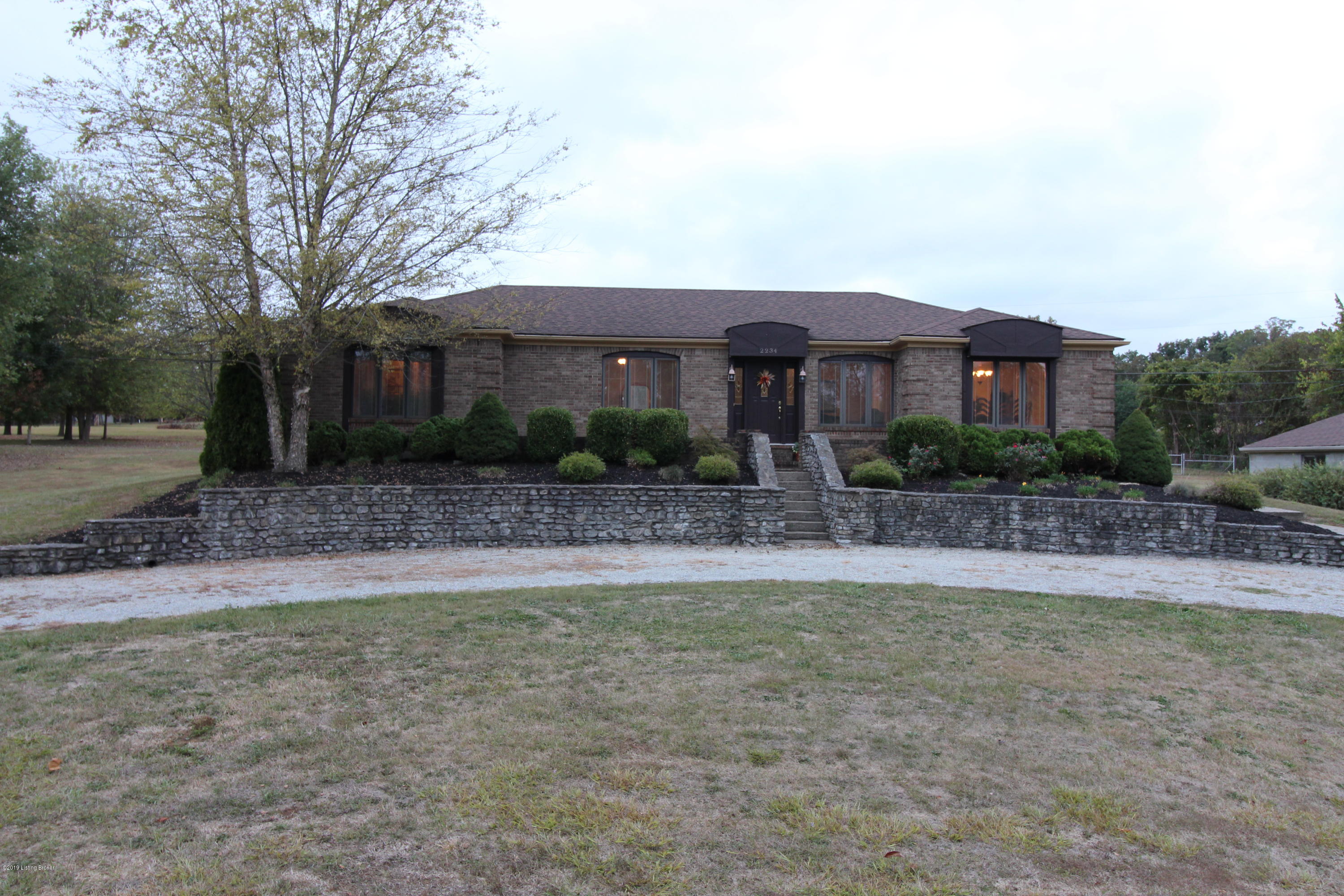 2234 Greenbriar Road Mount Washington, KY 40047 - Photo 39 of 41 IMG_5688