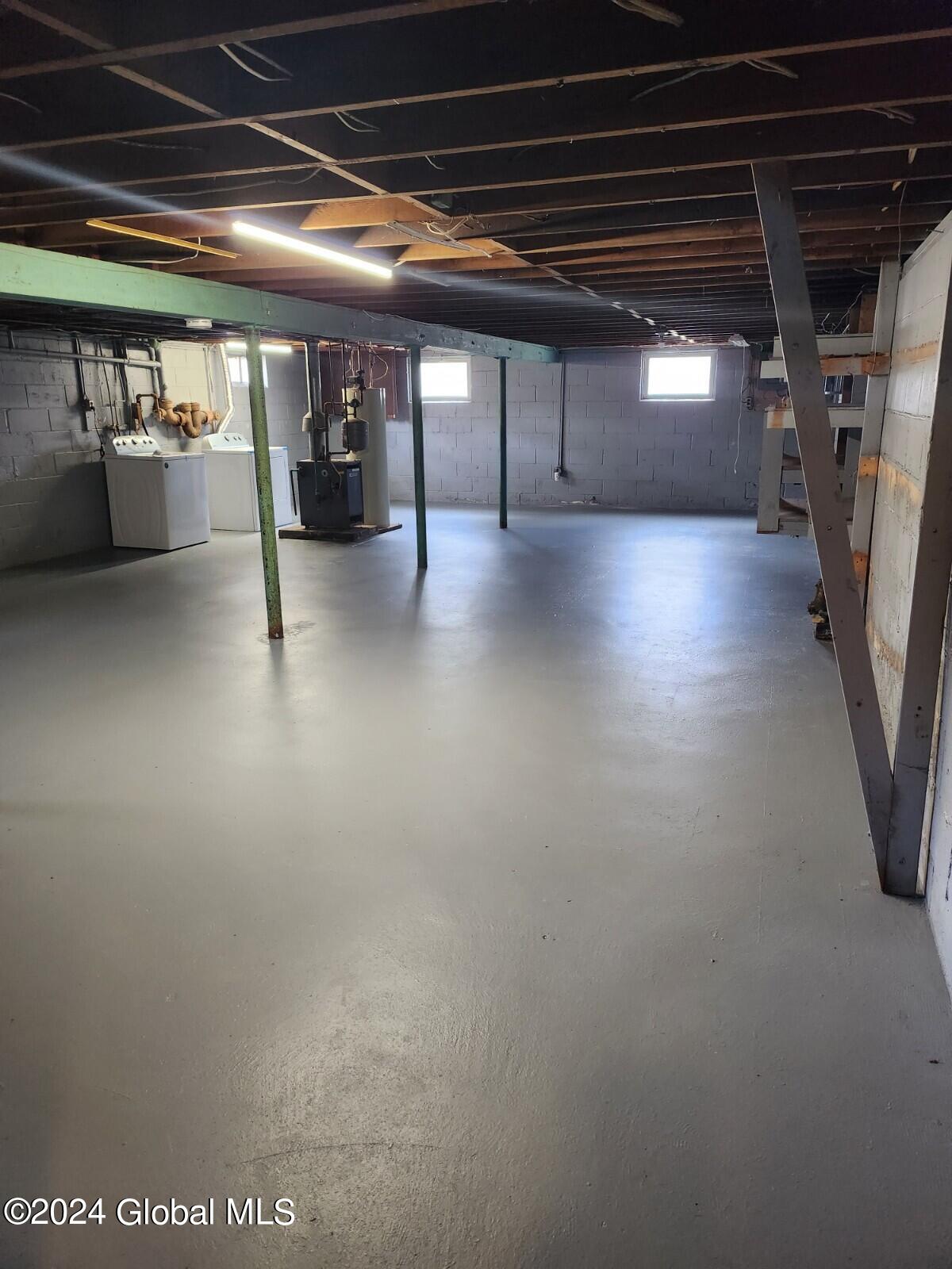 1 Mayflower Drive Colonie, NY 12205 - Photo 17 of 18 20240319_130541