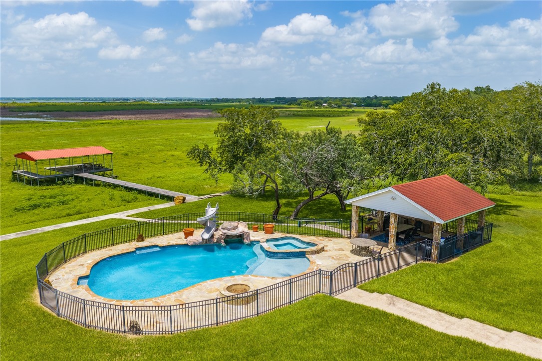 8259 Baldwin Avenue Mathis, TX 78368 - Photo 6 of 40