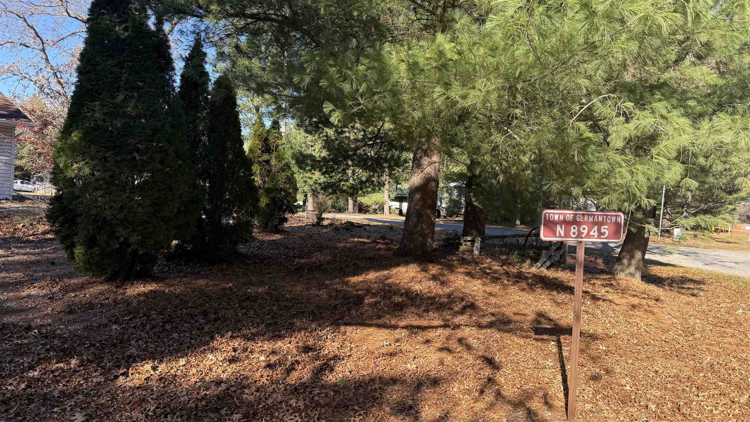 N8945 Deer Path New Lisbon, WI 53950 - Photo 4 of 35