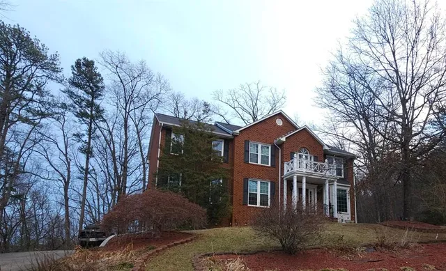 $580,000 | 251 Buckingham Court, Roanoke, VA 24019
