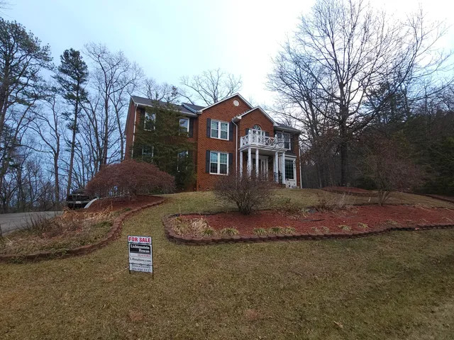 $580,000 | 251 Buckingham Court, Roanoke, VA 24019