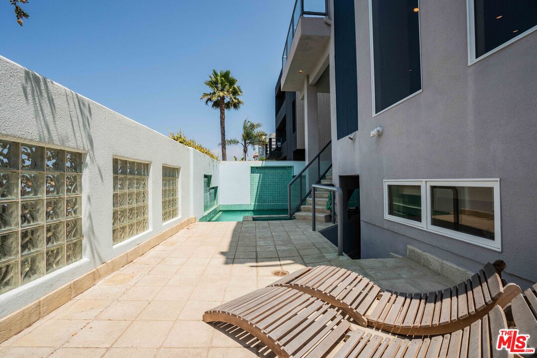 4611 Roma Court Marina del Rey, CA 90292 - Photo 3 of 46 a view of outdoor space and deck