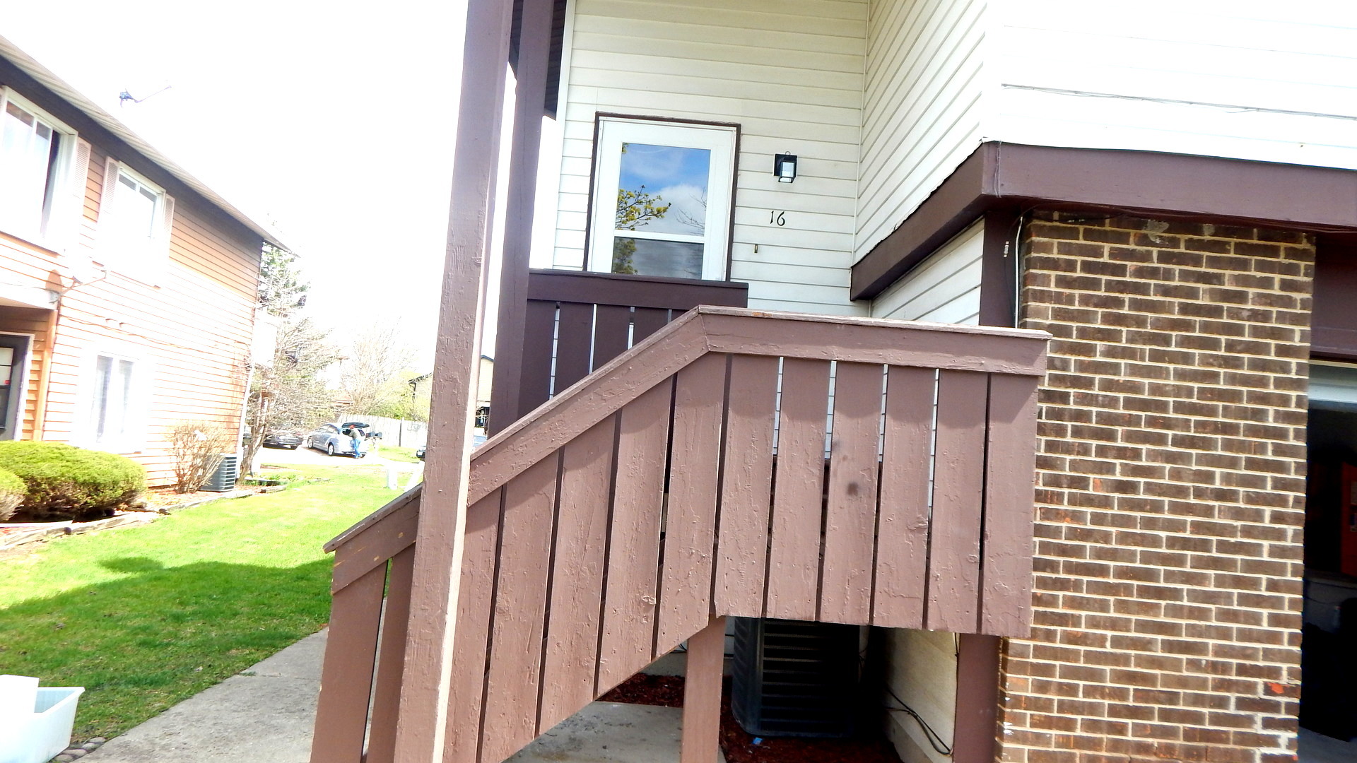 16 Elm Court, Unit 16 Bolingbrook, IL 60440 - Photo 1 of 27