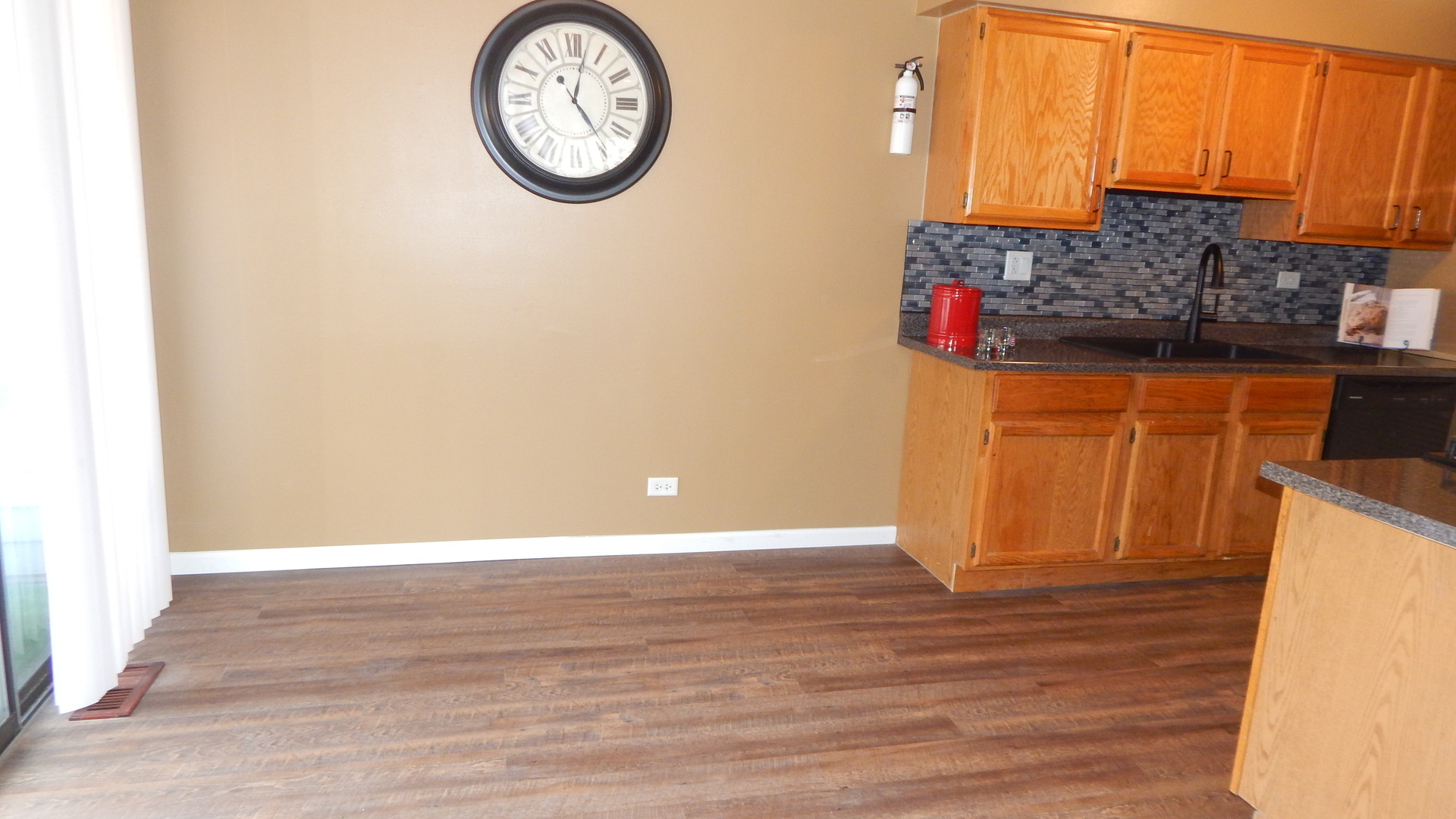 16 Elm Court, Unit 16 Bolingbrook, IL 60440 - Photo 9 of 27