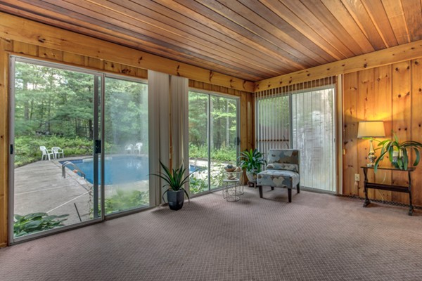 11 Andrews Road Wakefield, MA 01880 - Photo 10 of 30 Gallery Image 10