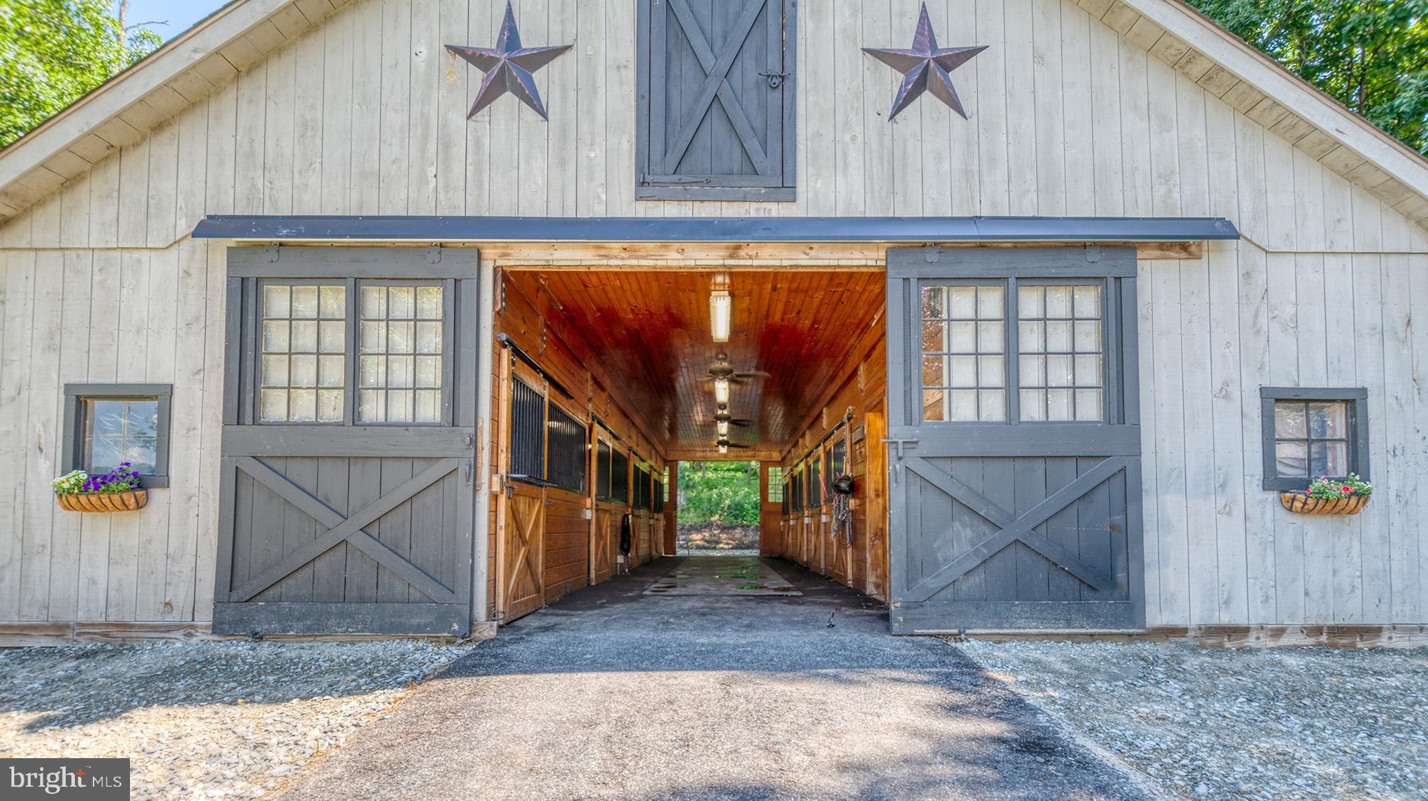 4611 Fawn Grove Road Pylesville, MD 21132 - Photo 5 of 86 7 stall horse barn
