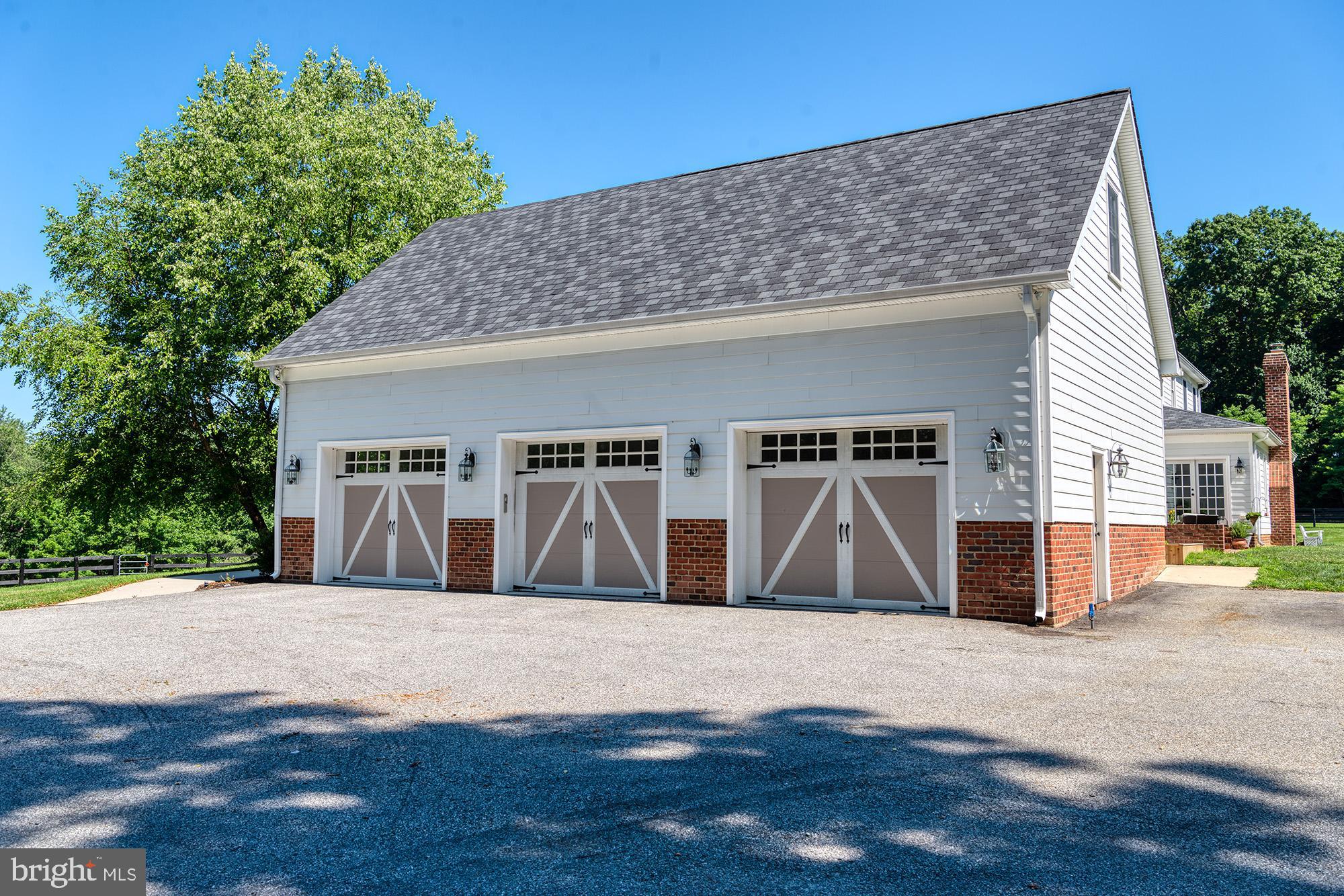 4611 Fawn Grove Road Pylesville, MD 21132 - Photo 73 of 86 3 car garage