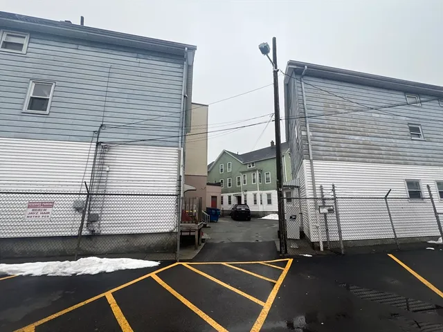 $3,360,000 | 1155-1157 Pleasant Street, Fall River, MA 02723