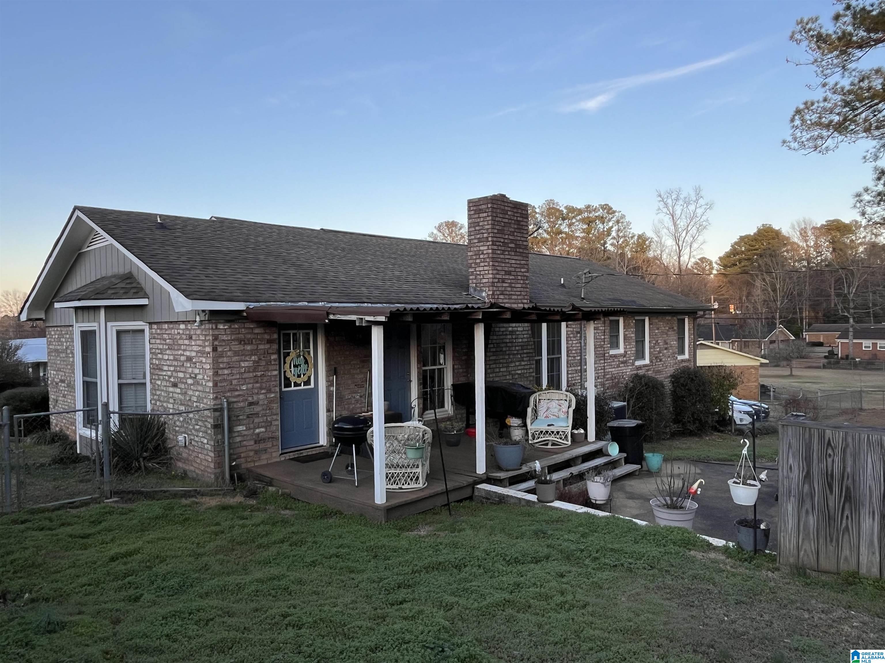1001 Generose Street Sylacauga, AL 35151 - Photo 5 of 46