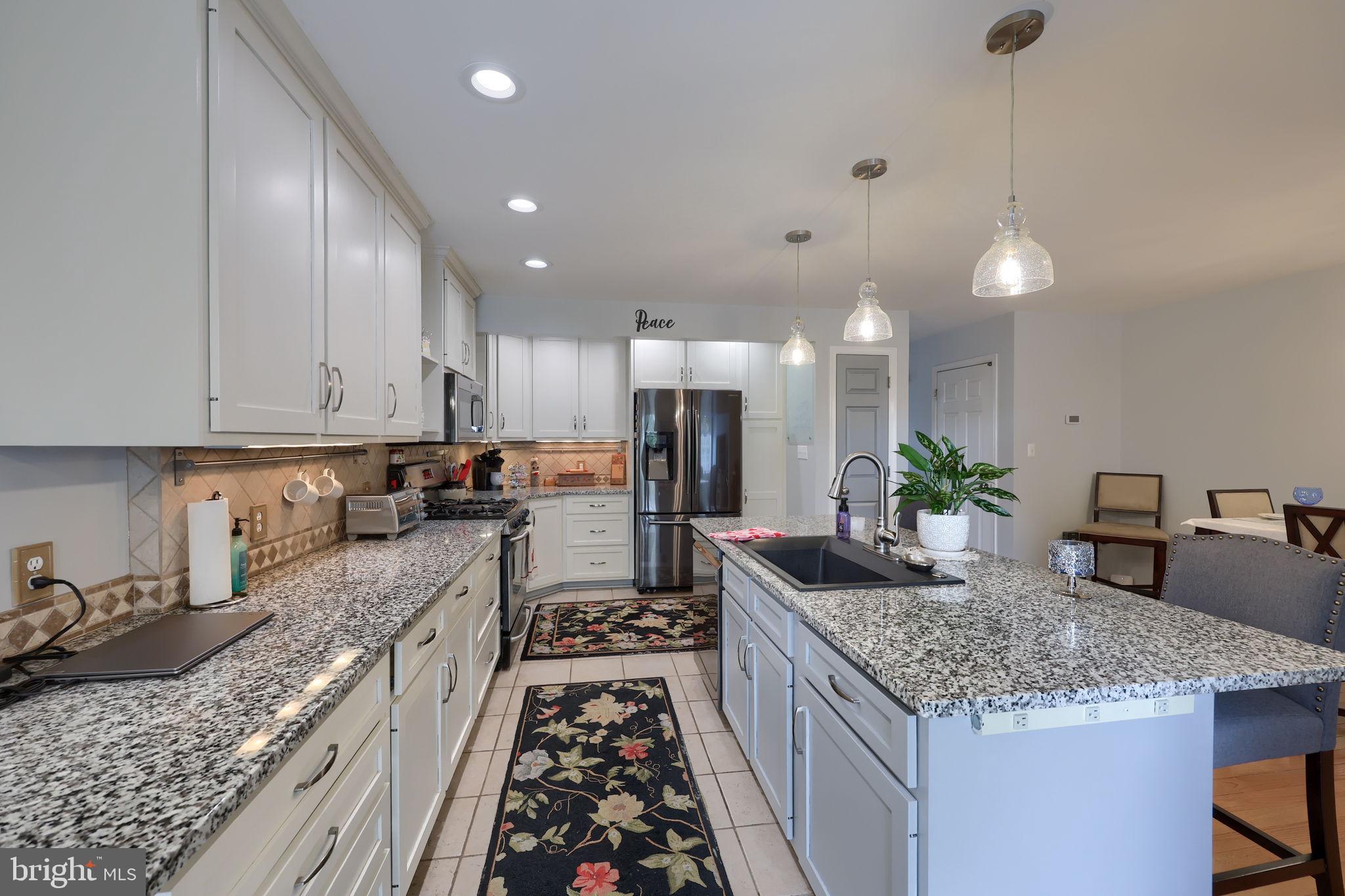 138 Moorland Court Lititz, PA 17543 - Photo 6 of 39