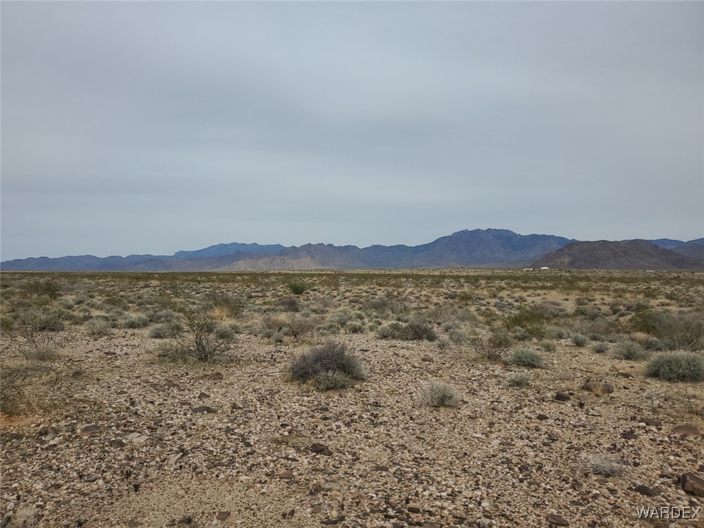10018 Apache Road Yucca, AZ 86438 - Photo 6 of 14 a view of lake and mountain view