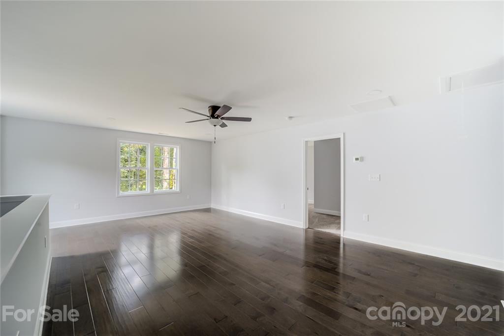 5120 Lakeview Road Charlotte, NC 28216 - Photo 15 of 45 Gallery Image 15