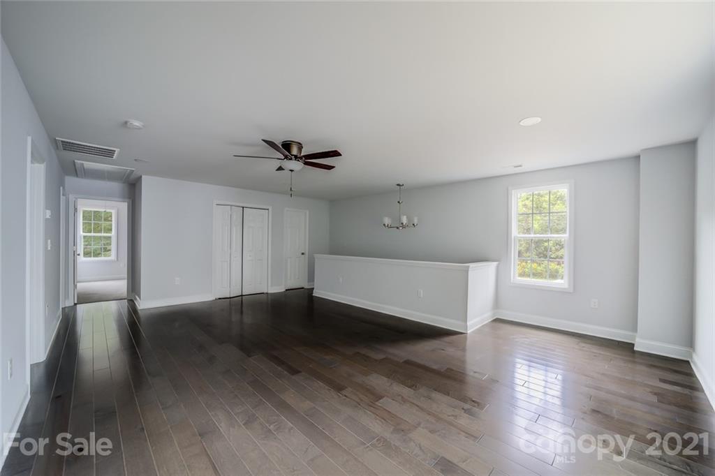 5120 Lakeview Road Charlotte, NC 28216 - Photo 17 of 45 Gallery Image 17