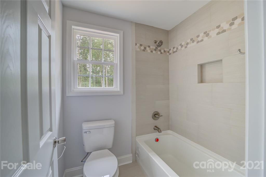 5120 Lakeview Road Charlotte, NC 28216 - Photo 21 of 45 Gallery Image 21