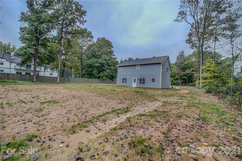 5120 Lakeview Road Charlotte, NC 28216 - Photo 27 of 45 Gallery Image 27