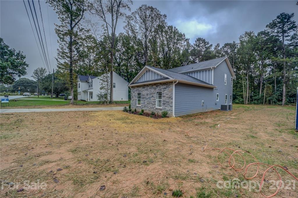 5120 Lakeview Road Charlotte, NC 28216 - Photo 32 of 45 Gallery Image 32