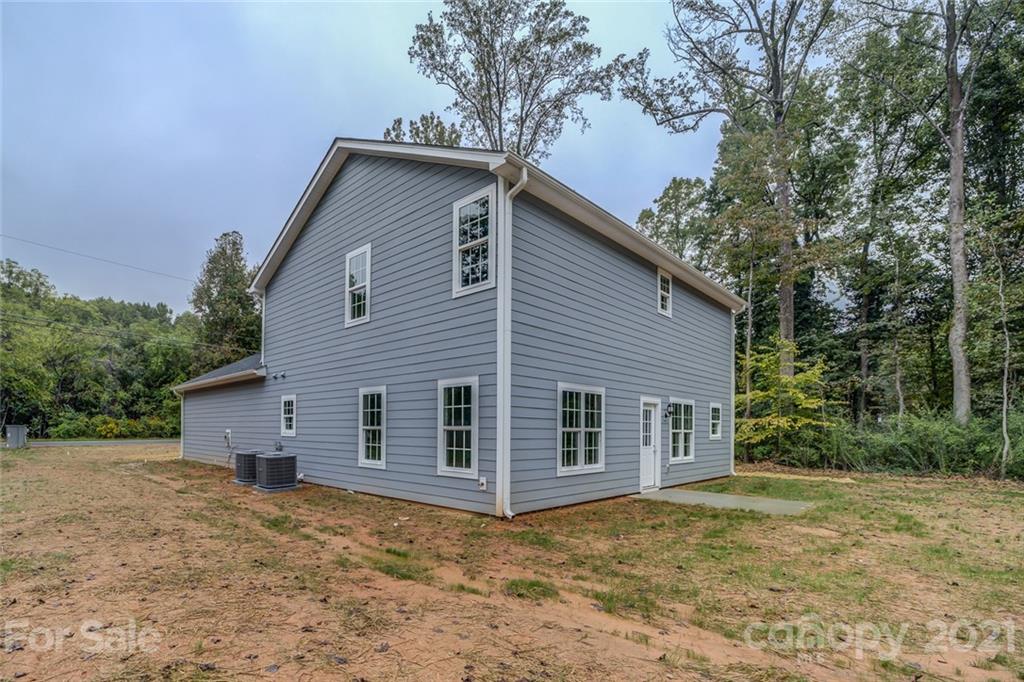 5120 Lakeview Road Charlotte, NC 28216 - Photo 34 of 45 Gallery Image 34