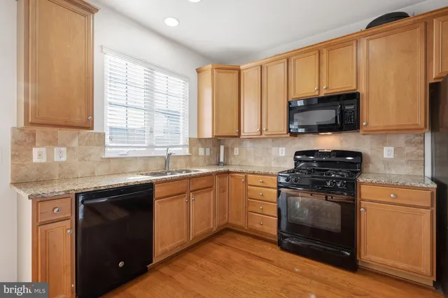 $509,900 | 42919 Pamplin Terrace, Chantilly, VA 20152