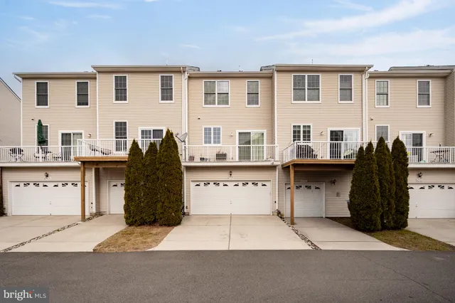 $509,900 | 42919 Pamplin Terrace, Chantilly, VA 20152