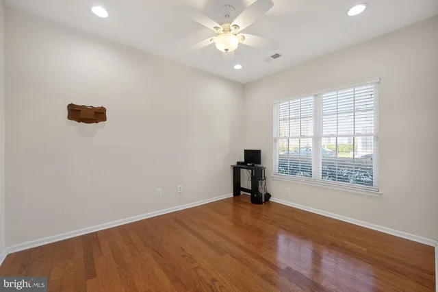 $509,900 | 42919 Pamplin Terrace, Chantilly, VA 20152