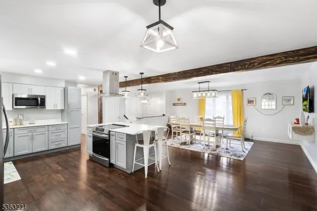 $605,000 | 4 Grove Street, Newton, NJ 07860