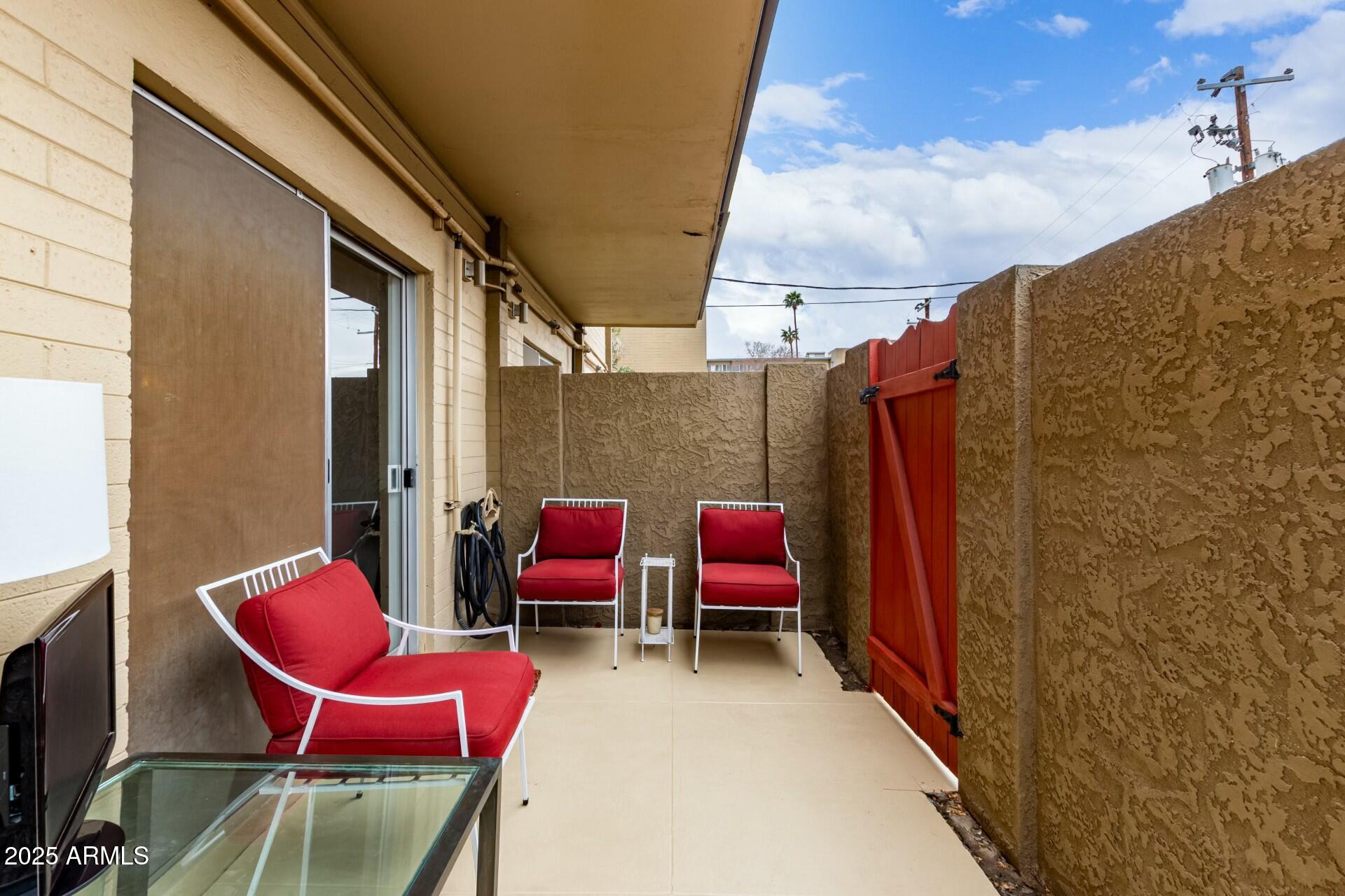 355 East Thomas Road, Unit B110 Phoenix, AZ 85012 - Photo 22 of 32 tempImageZjtDi6