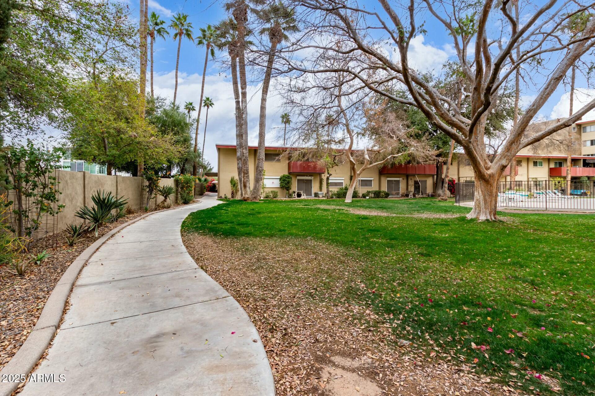 355 East Thomas Road, Unit B110 Phoenix, AZ 85012 - Photo 25 of 32 tempImagewZWwRk