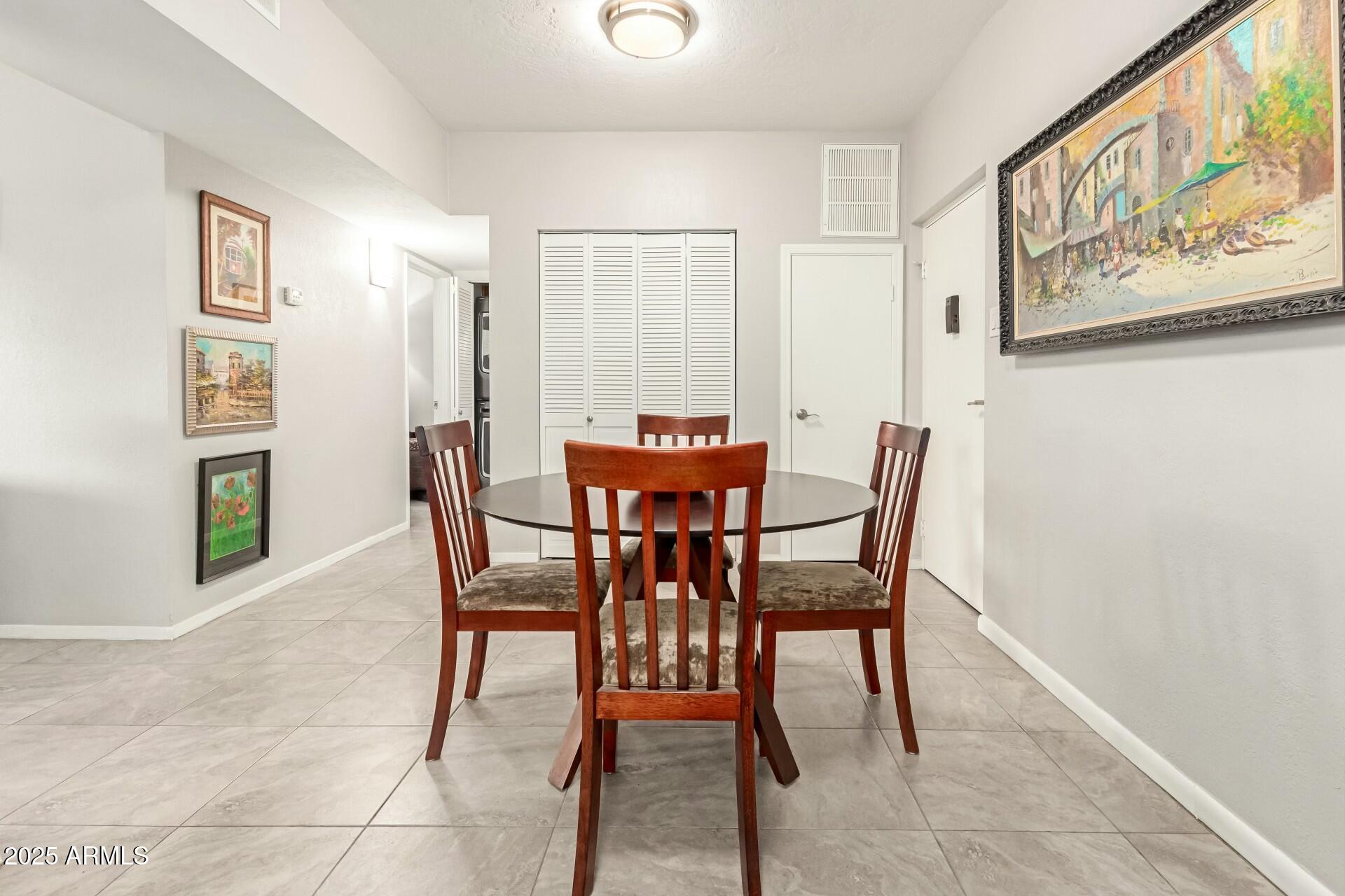 355 East Thomas Road, Unit B110 Phoenix, AZ 85012 - Photo 6 of 32 tempImage8RF5mL