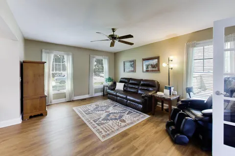 $489,000 | 2446 Lawson Boulevard, Gurnee, IL 60031