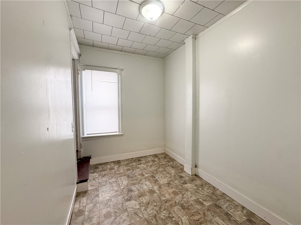 365 Weaver Street Rochester, NY 14621 - Photo 13 of 23