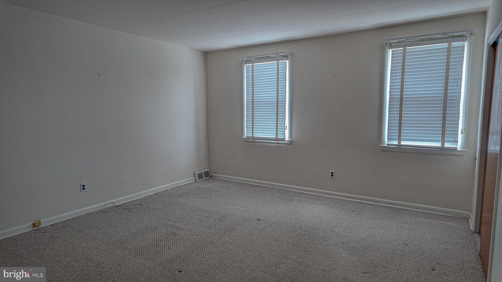 11718 Denman Road Philadelphia, PA 19154 - Photo 12 of 24