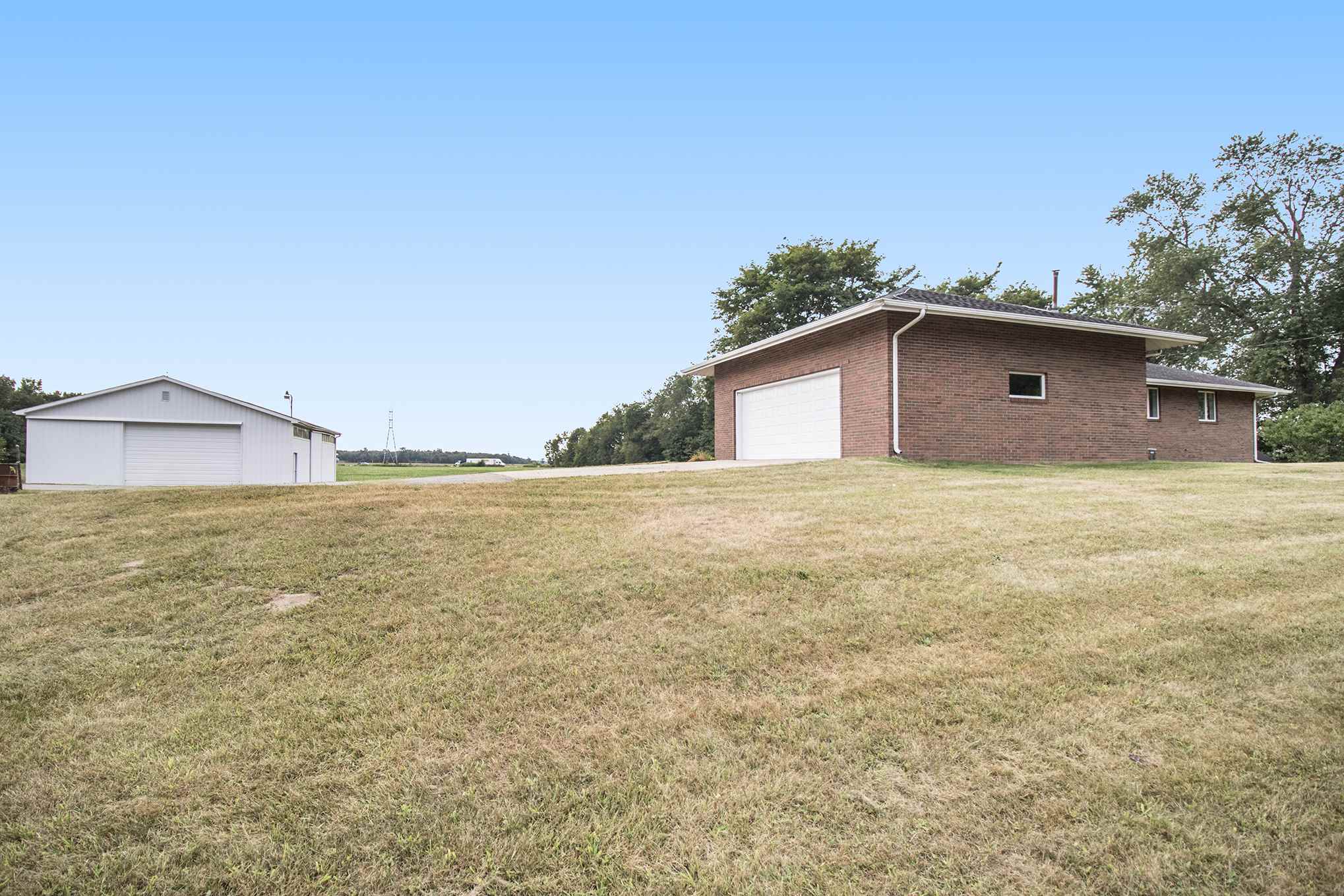 57237 Butternut Road South Bend, IN 46619 - Photo 4 of 36 Gallery Image 4