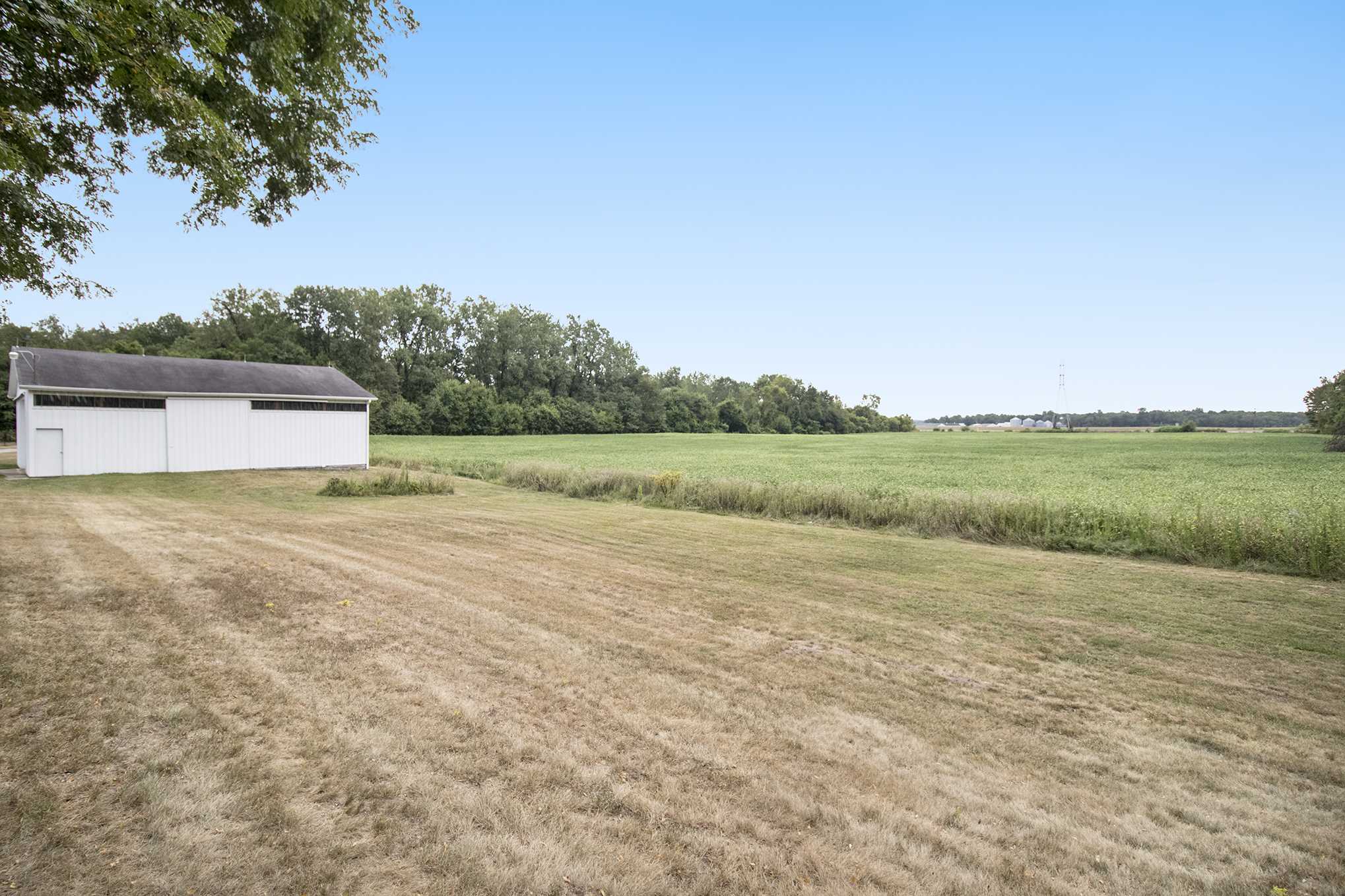 57237 Butternut Road South Bend, IN 46619 - Photo 8 of 36 Gallery Image 8
