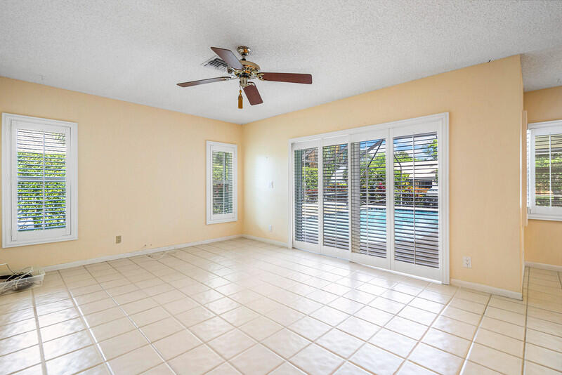22311 Boyaca Avenue Boca Raton, FL 33433 - Photo 17 of 41 Family Room