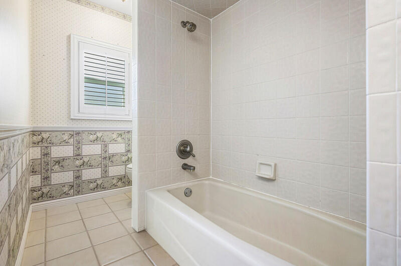 22311 Boyaca Avenue Boca Raton, FL 33433 - Photo 26 of 41 2nd Bath