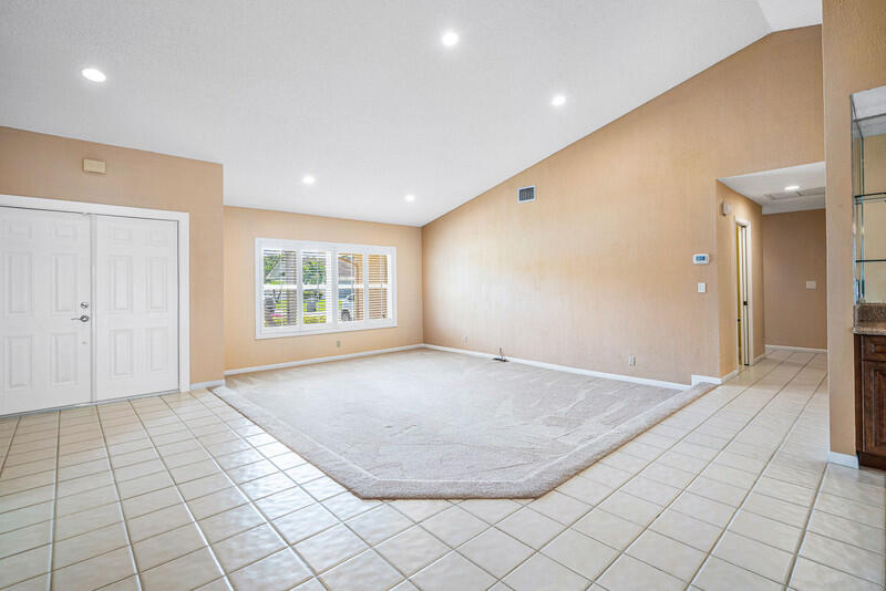22311 Boyaca Avenue Boca Raton, FL 33433 - Photo 10 of 41 Living Room