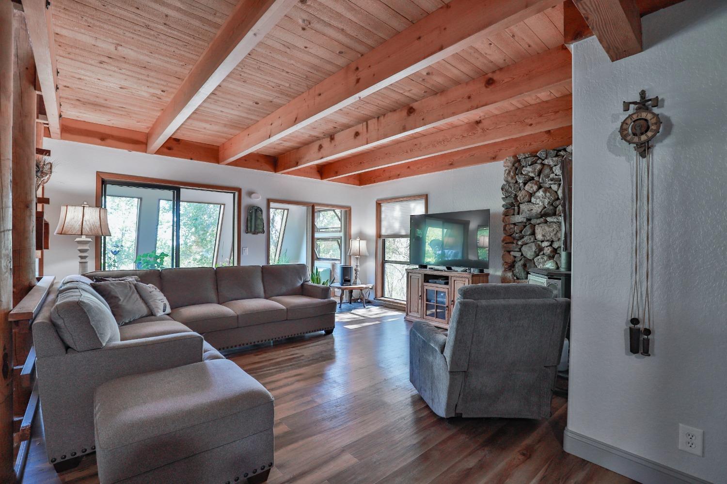 6091 Dutch Mine Road Diamond Springs, CA 95619 - Photo 11 of 83